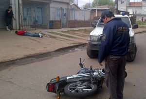 persecucion de la policia a una moto