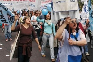 Docentes en marcha