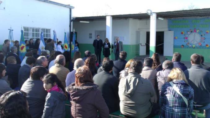 Gas - PASSAGLIA ANUNCIÓ LA CONEXIÓN DE GAS Y CLOACAS PARA LA EP 43