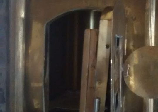 la emilia robo iglesia